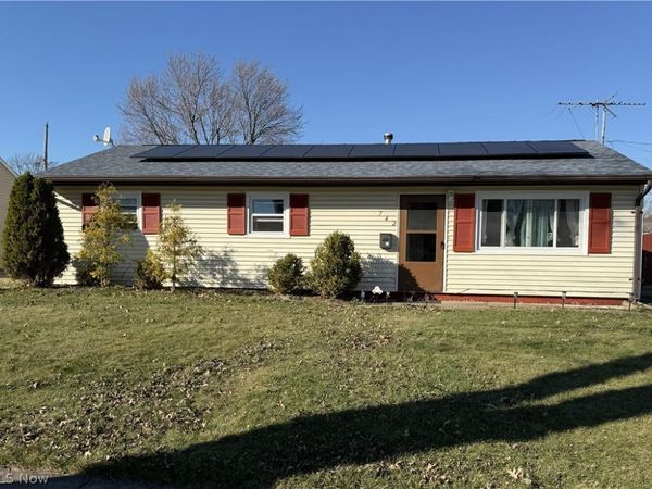 742 Baldwin Avenue , Elyria, OH 44035