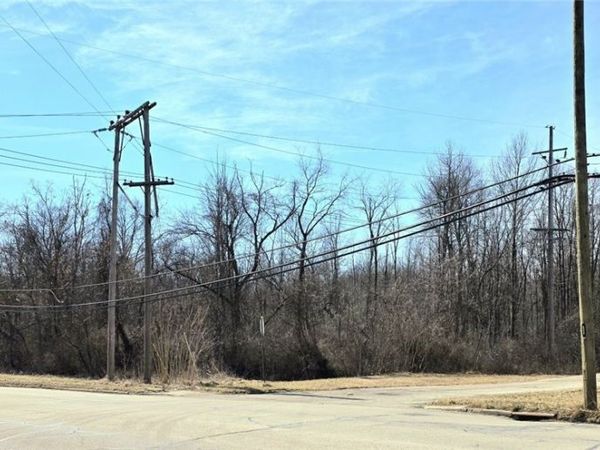 1251 Jacobs Road , Youngstown, OH 44505