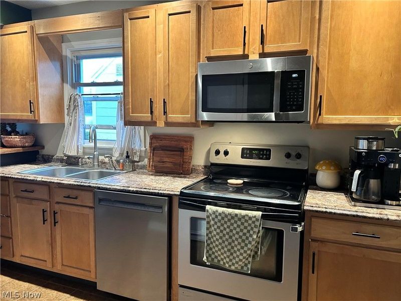 1210 Myrtle Avenue , Cuyahoga Falls, OH 44221 Photo 10