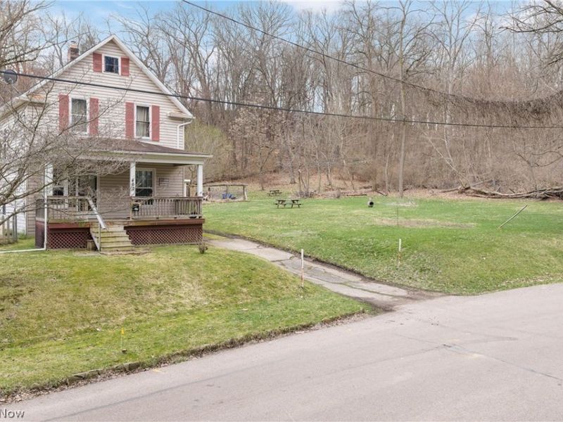 462 Hickory Street, Akron, OH 44303 Photo 1