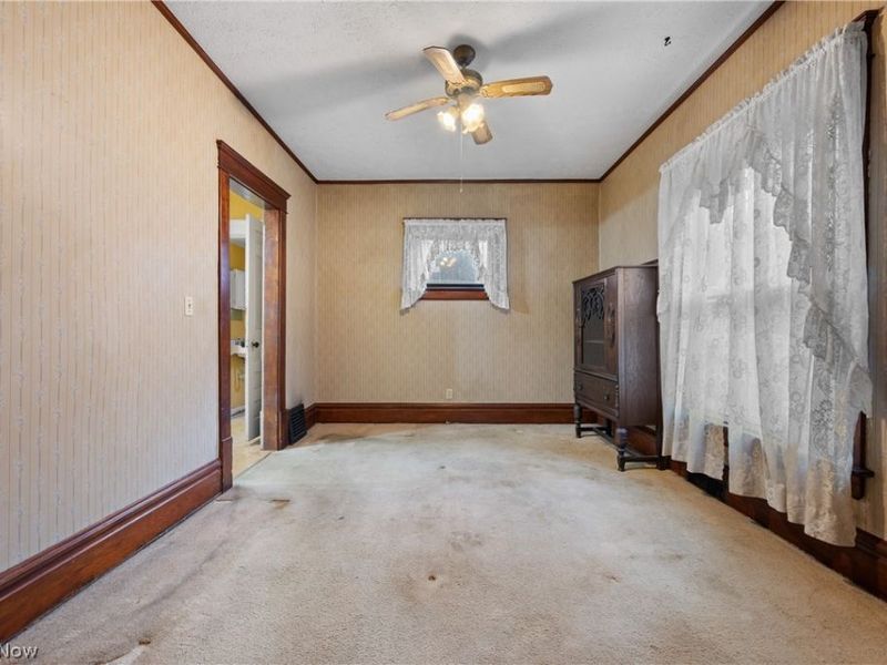 462 Hickory Street, Akron, OH 44303 Photo 12