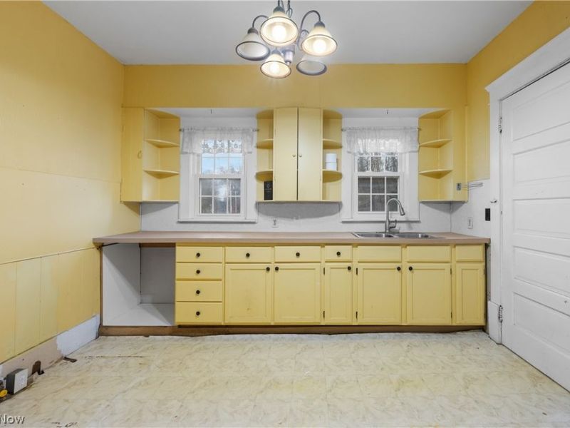 462 Hickory Street, Akron, OH 44303 Photo 15