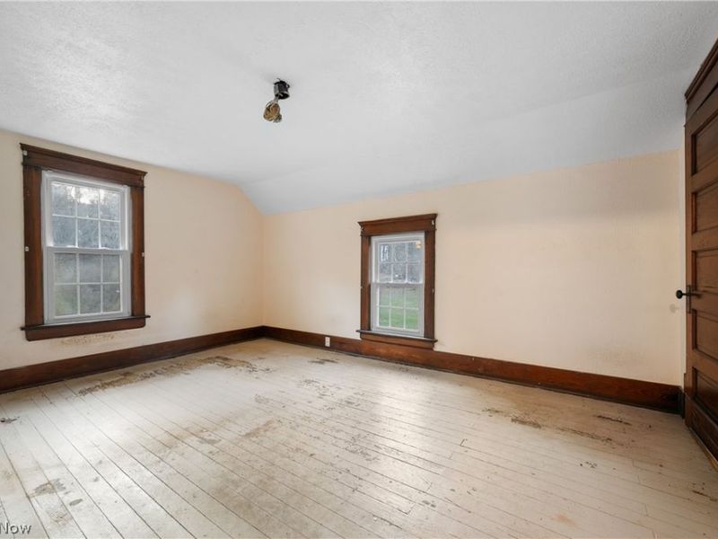 462 Hickory Street, Akron, OH 44303 Photo 19