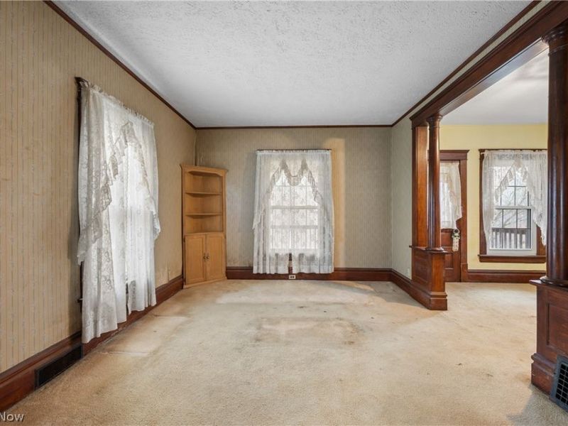 462 Hickory Street, Akron, OH 44303 Photo 8