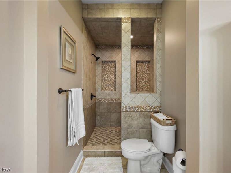 4387 Ridge View Drive , Uniontown, OH 44685 Photo 19