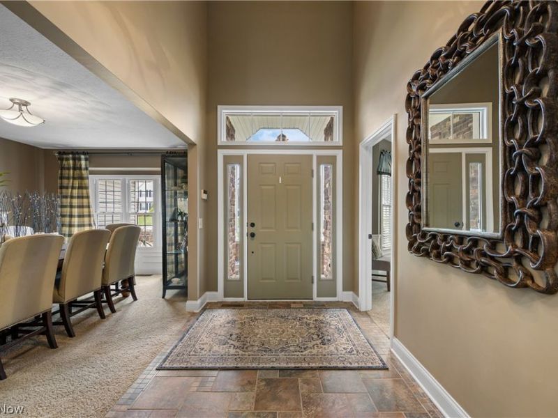 4387 Ridge View Drive , Uniontown, OH 44685 Photo 3