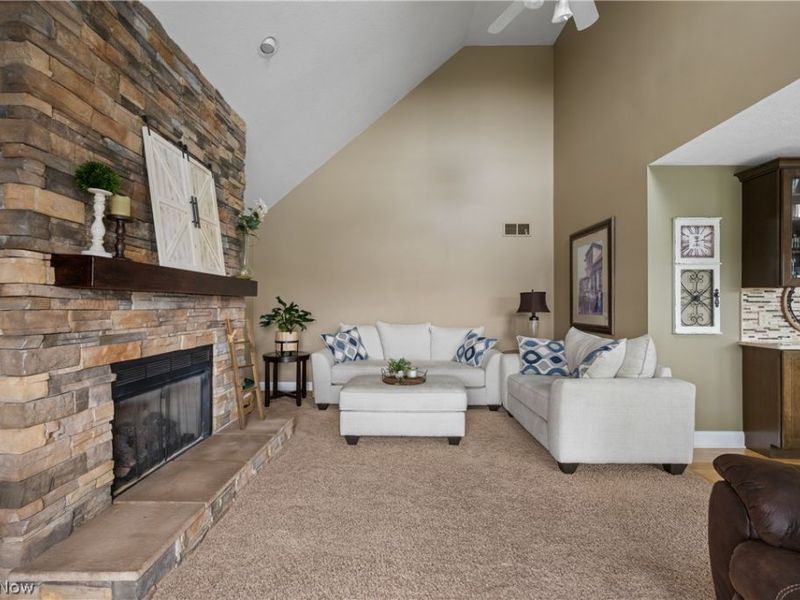 4387 Ridge View Drive , Uniontown, OH 44685 Photo 7