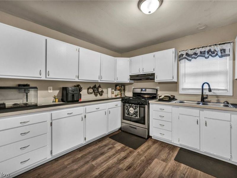 5708 Luther Avenue, Cleveland, OH 44103 Photo 11