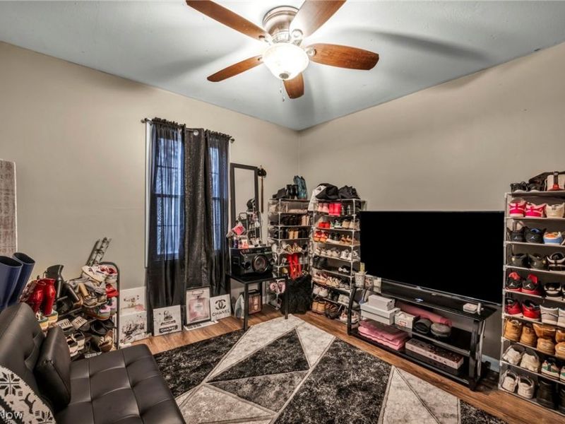 5708 Luther Avenue, Cleveland, OH 44103 Photo 19