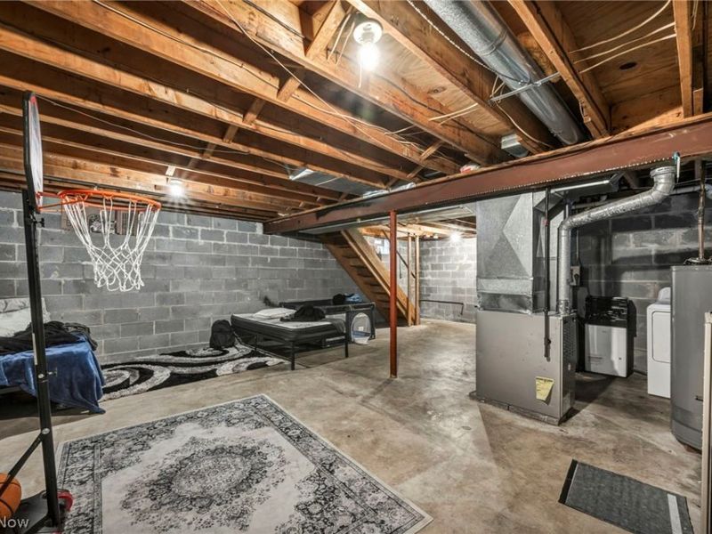 5708 Luther Avenue, Cleveland, OH 44103 Photo 26