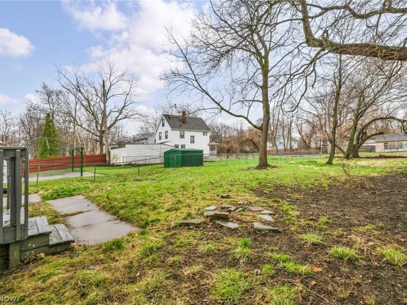 5708 Luther Avenue, Cleveland, OH 44103 Photo 33