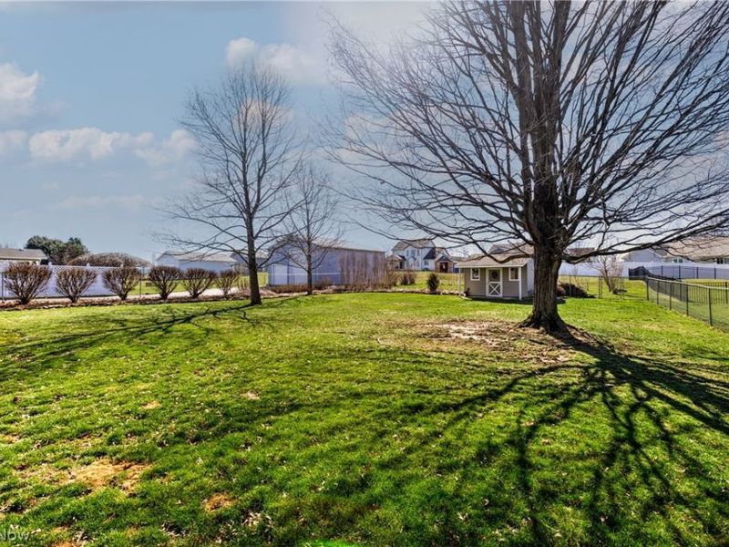 125 Bittersweet Drive, Columbiana, OH 44408 Photo 24