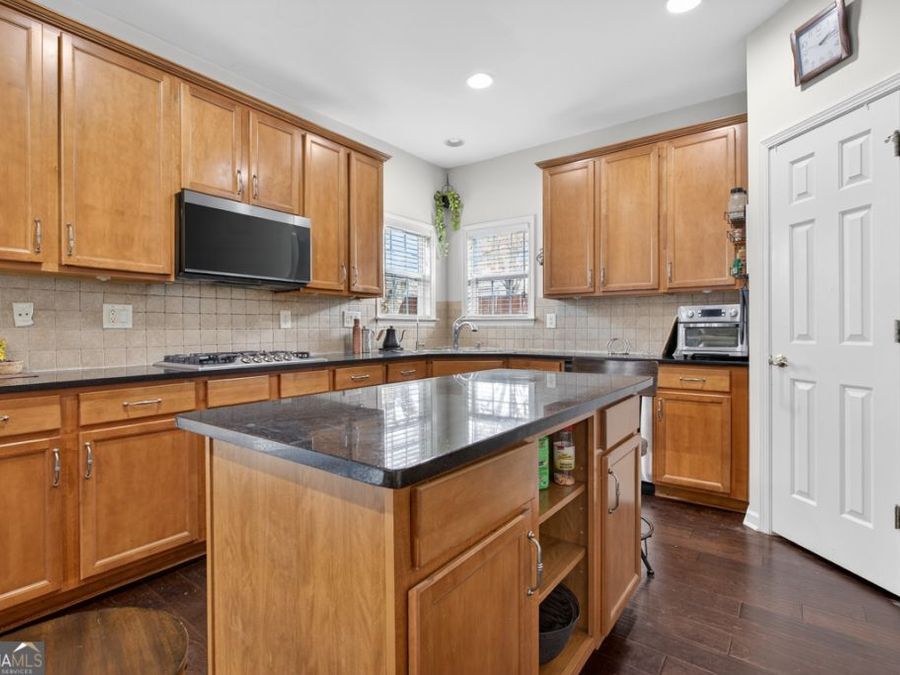Property Image 16