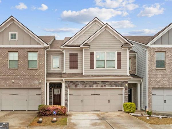 7653 Castle Avenue, Fairburn, GA 30213