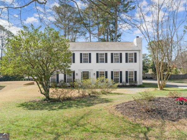 2878 Clearbrook Drive NE, Marietta, GA 30068