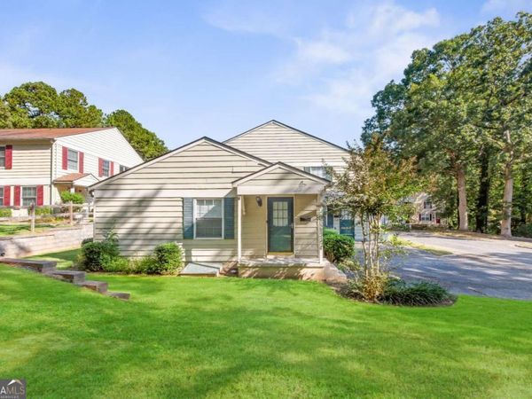 1382 Old Coach Road SW, Marietta, GA 30008