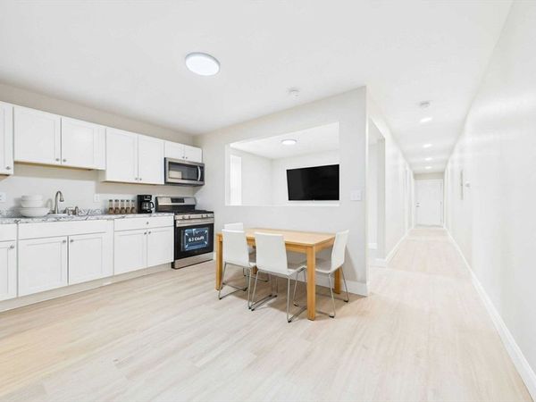 858 Kempton St, New Bedford, MA 02740