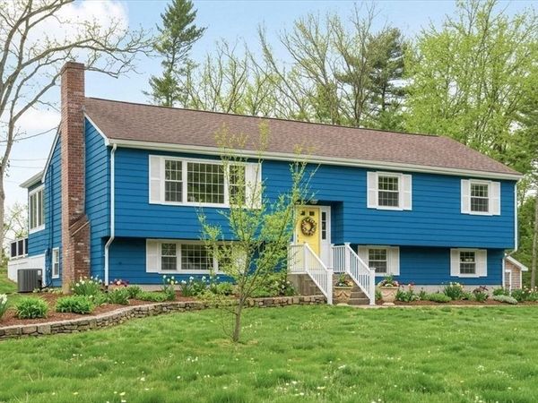 30 Snyder Rd, Medfield, MA 02052