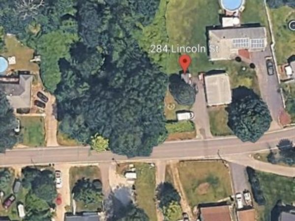 284 Lincoln St, Blackstone, MA 01504