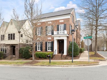 400 E Winmore Avenue, Chapel Hill, NC 27516
