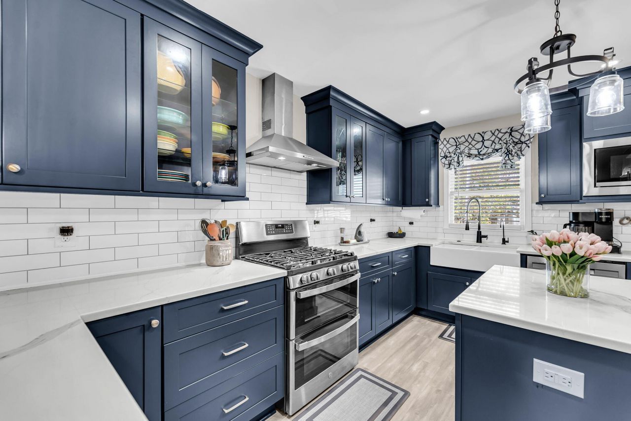 9 1/2 Halsey Street Photo 20