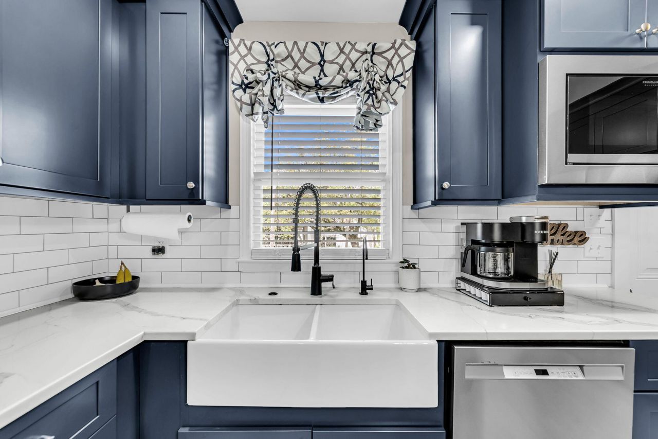 9 1/2 Halsey Street Photo 22