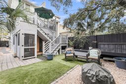 9 1/2 Halsey Street photo 4