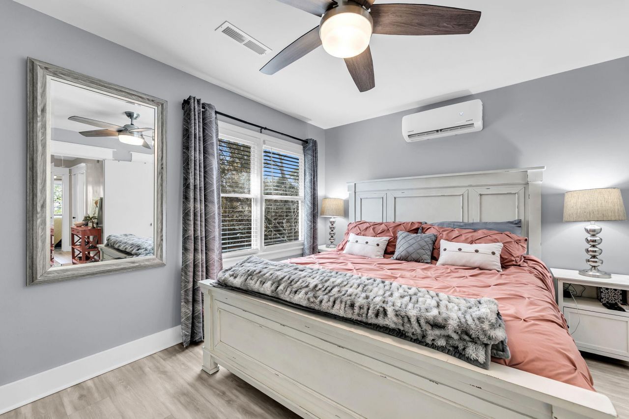 9 1/2 Halsey Street Photo 32