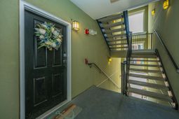 1626 Telfair Way photo 4