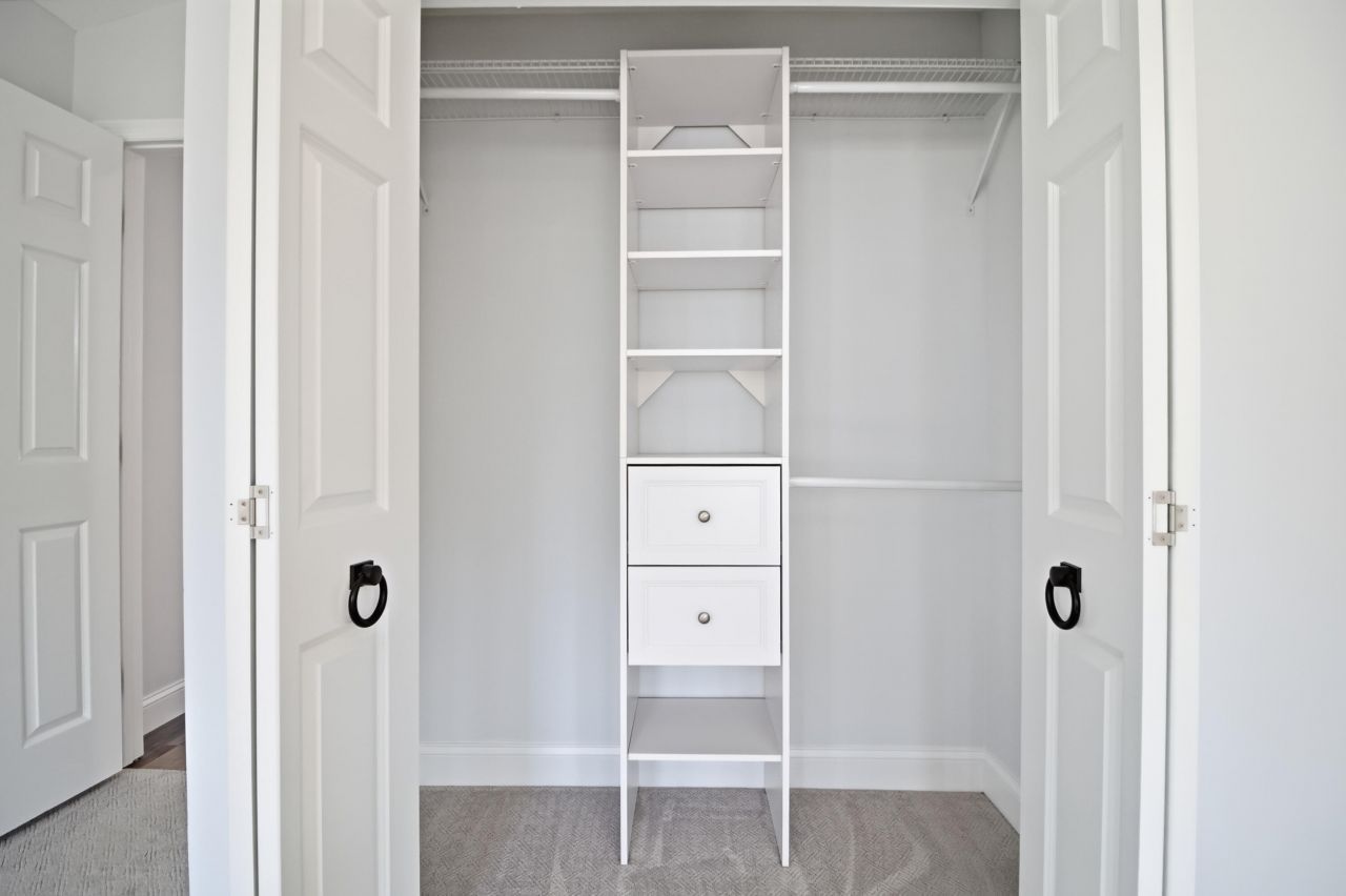 921 Hillsboro Drive Photo 26