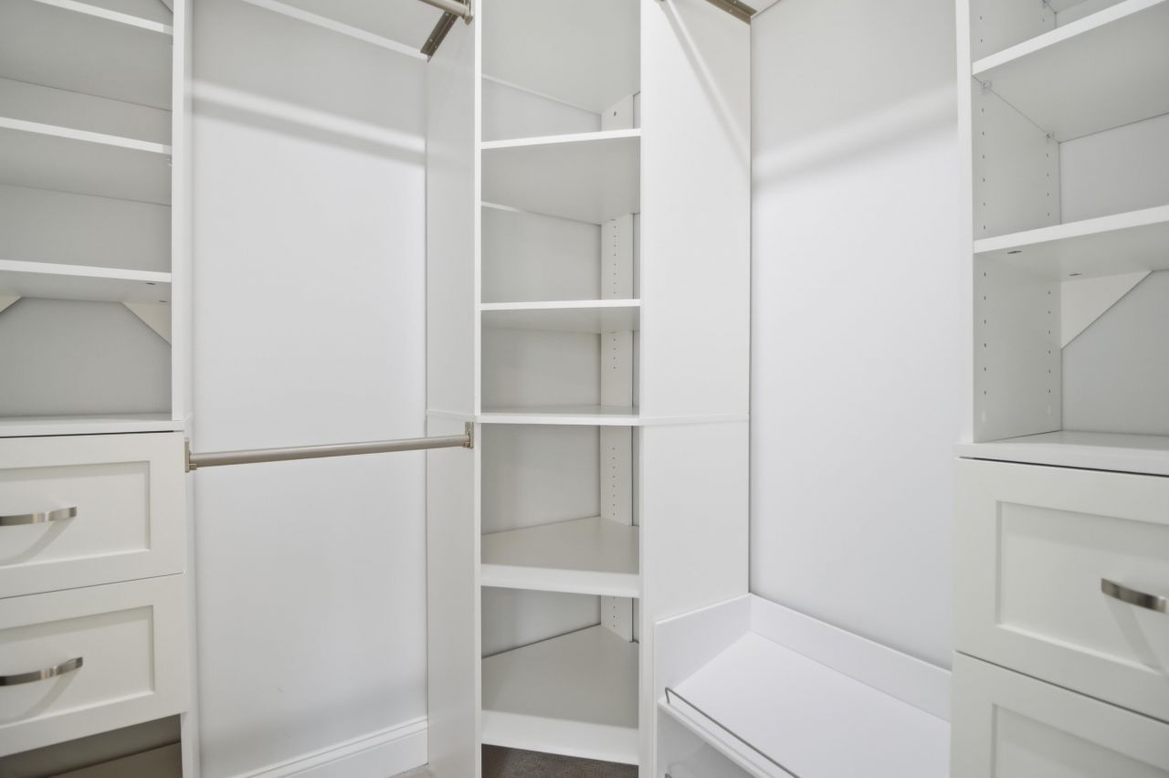 921 Hillsboro Drive Photo 27