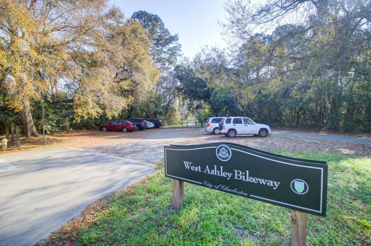 921 Hillsboro Drive Photo 42