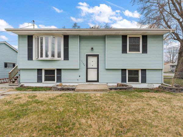 1702 Broadway Avenue , Chesterton, IN 46304