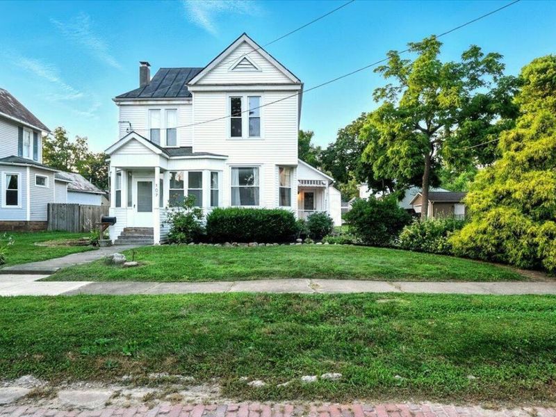 107 E Lamartine Street, Mount Vernon, OH 43050 Photo 1
