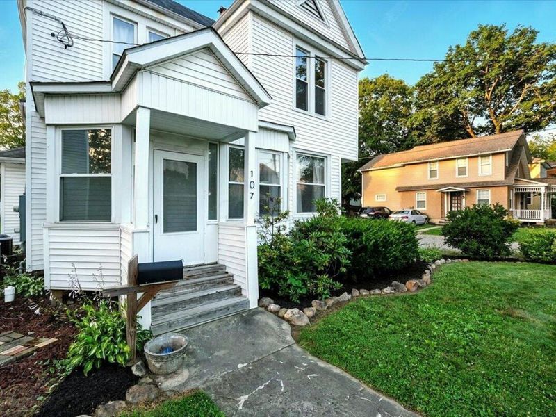 107 E Lamartine Street, Mount Vernon, OH 43050 Photo 2