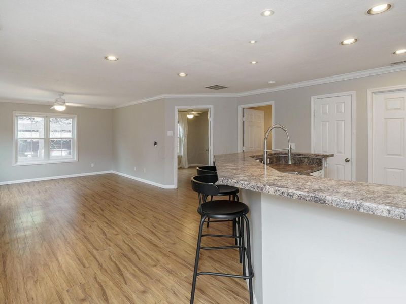 36 W Russell Street, Columbus, OH 43215 Photo 15