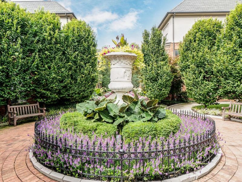 36 W Russell Street, Columbus, OH 43215 Photo 28