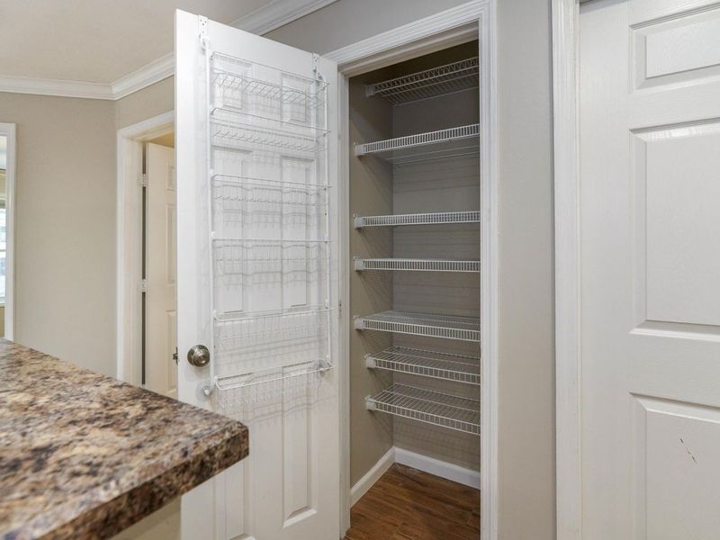 36 W Russell Street, Columbus, OH 43215 Photo 8