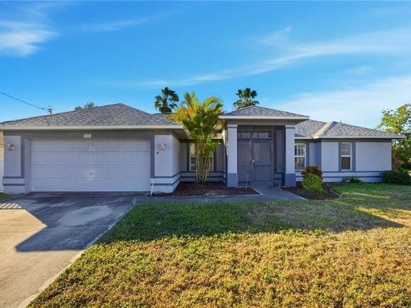 1504 NE 2nd TER , CAPE CORAL, FL 33909