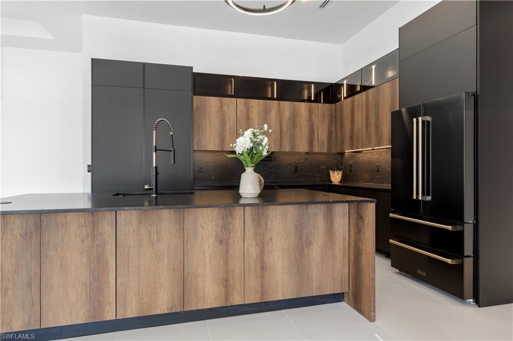 3321 SW 3rd Ln, Cape Coral, FL 33991 Photo