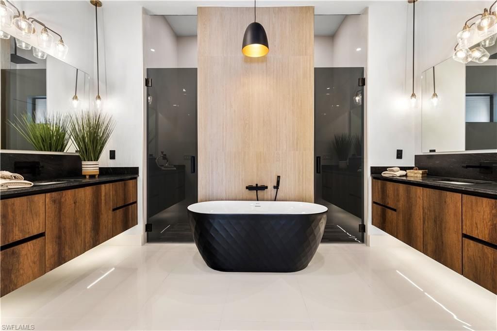 3321 SW 3rd Ln, Cape Coral, FL 33991 Photo