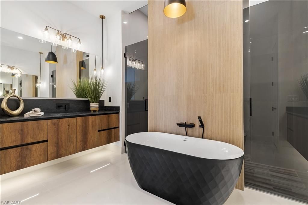 3321 SW 3rd Ln, Cape Coral, FL 33991 Photo