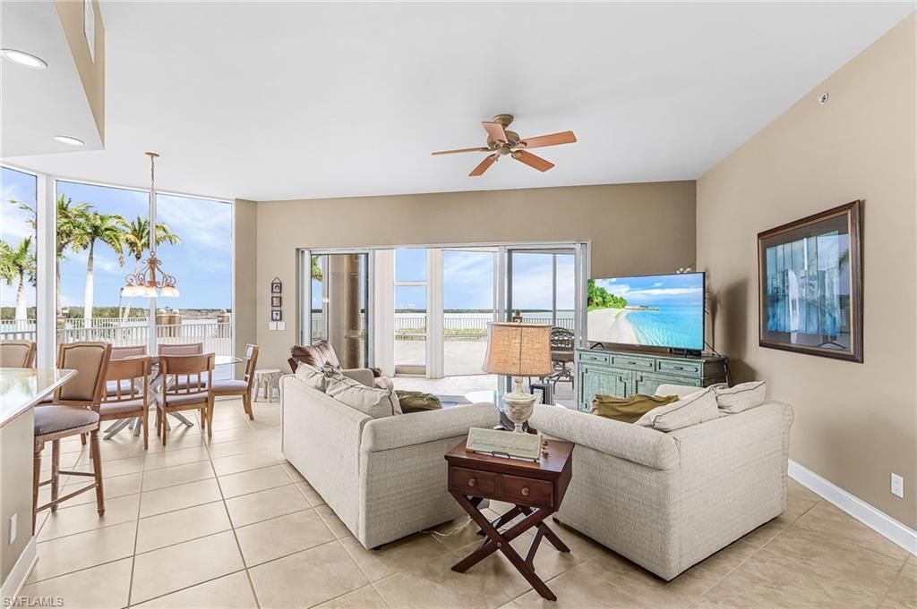 4137 Bay Beach Ln, Unit 522, Fort Myers Beach, FL 33931 Photo