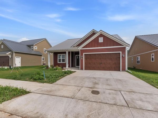 116 Luxembourg Brotherhood BOULEVARD, Belgium, WI 53004