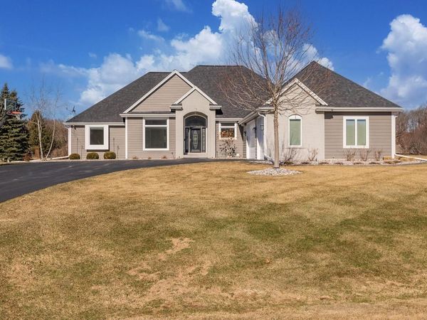 3812 Sparrow Hawk TRAIL, Colgate, WI 53017