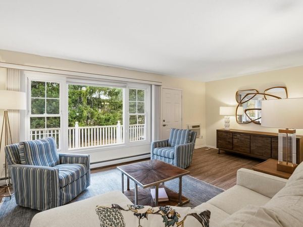 524 Laurel Lake ROAD, Unit 6, Thiensville, WI 53092