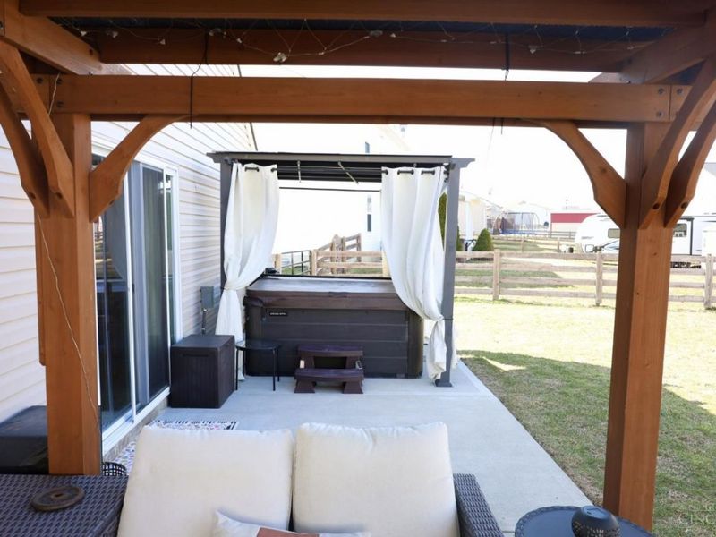 404 Sudbury Drive, Trenton, OH 45067 Photo 27