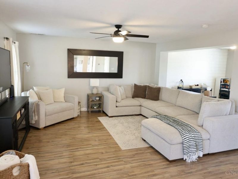 404 Sudbury Drive, Trenton, OH 45067 Photo 5