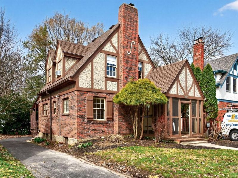 3817 Indianview Avenue, Mariemont, OH 45227 Photo 1