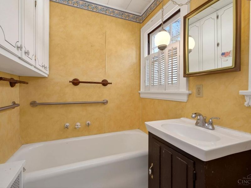 3817 Indianview Avenue, Mariemont, OH 45227 Photo 23